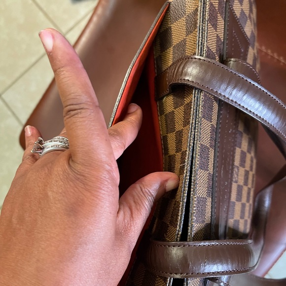 Authentic DE Louis Vuitton - Picture 5 of 16